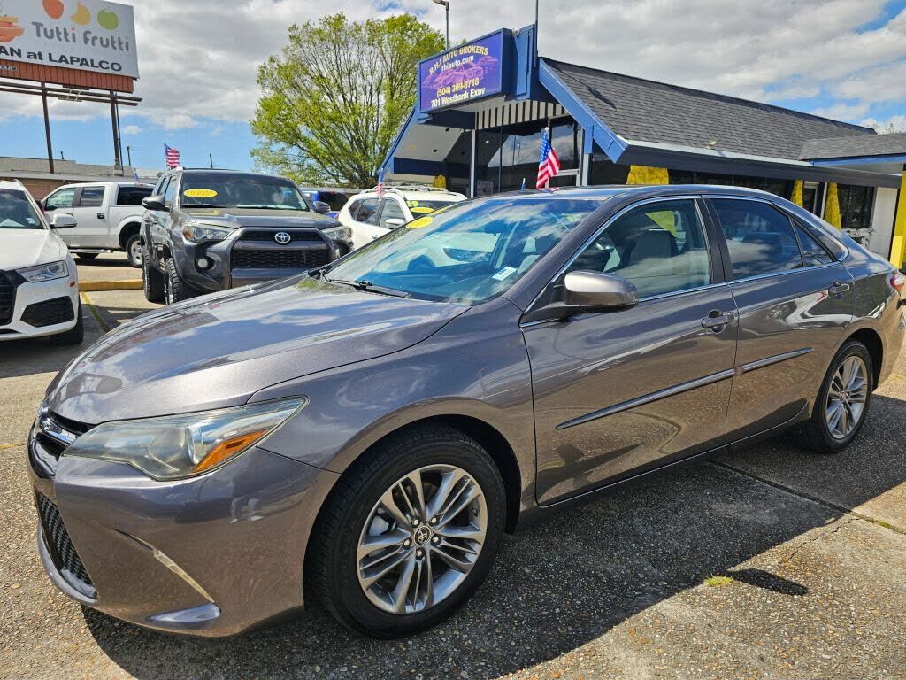 2016 TOYOTA Camry