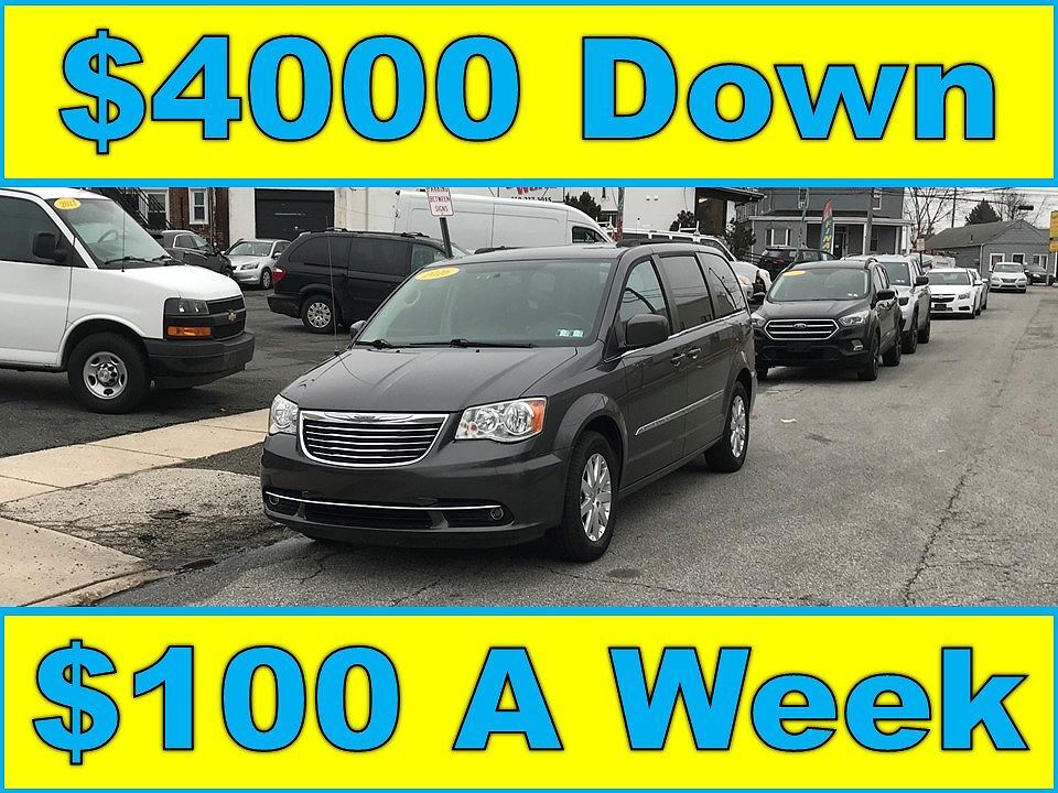 2016 CHRYSLER Town and Country