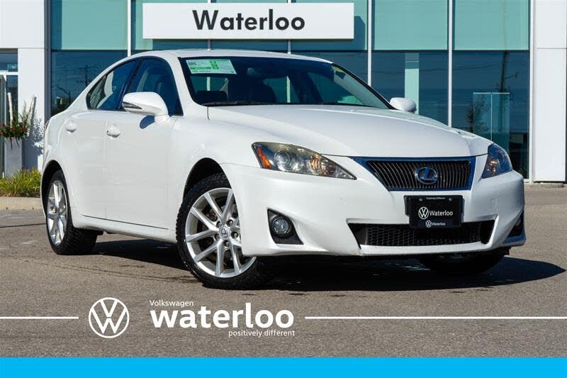 Lexus IS