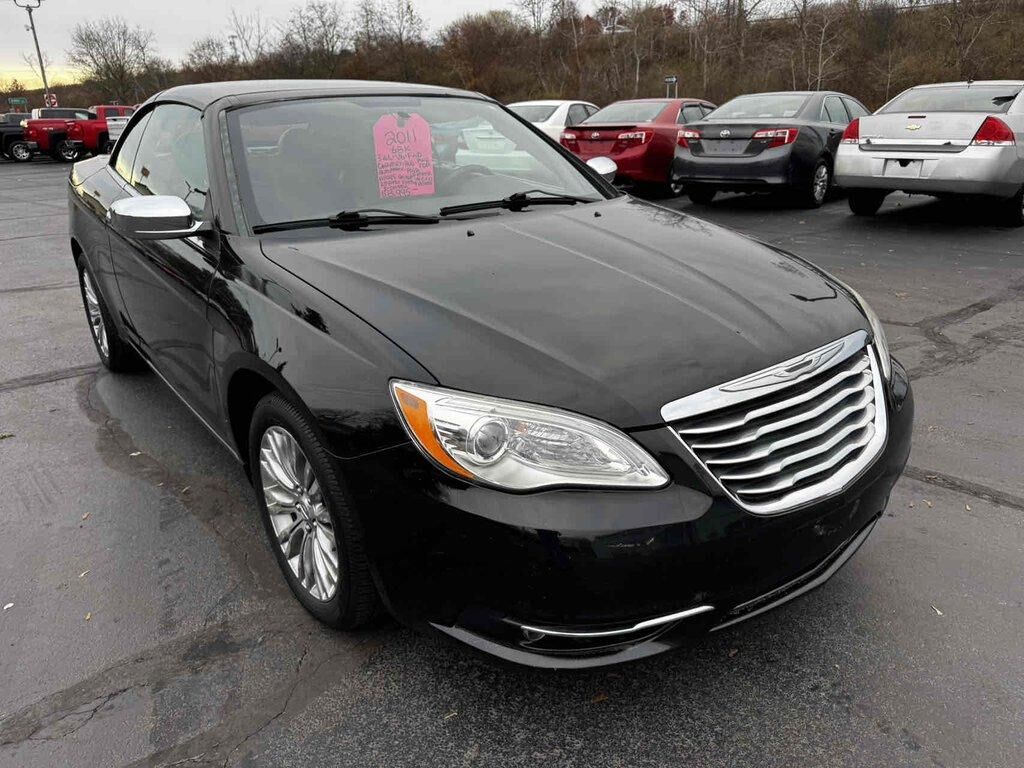 2011 CHRYSLER 200