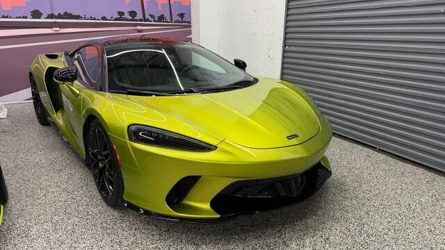 2023 MCLAREN GT