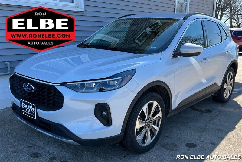 2025 FORD Escape