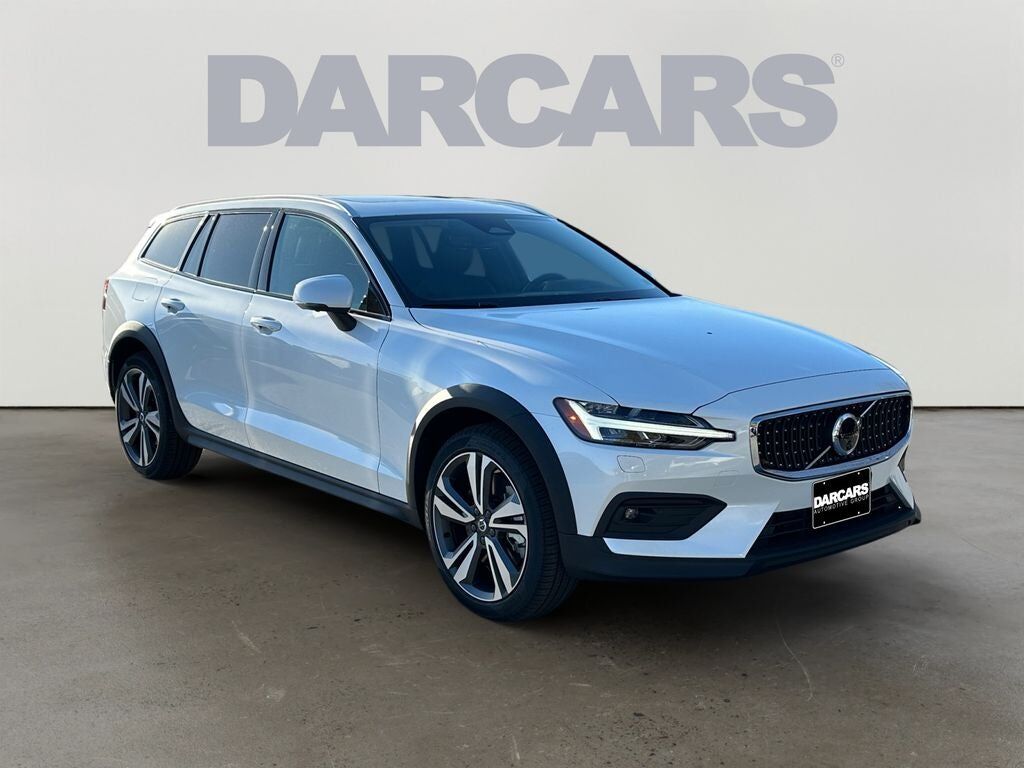 2026 VOLVO V60CC