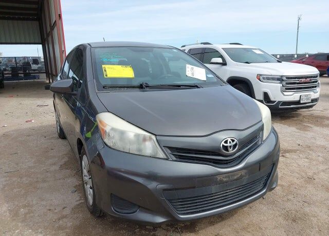 2013 TOYOTA Yaris