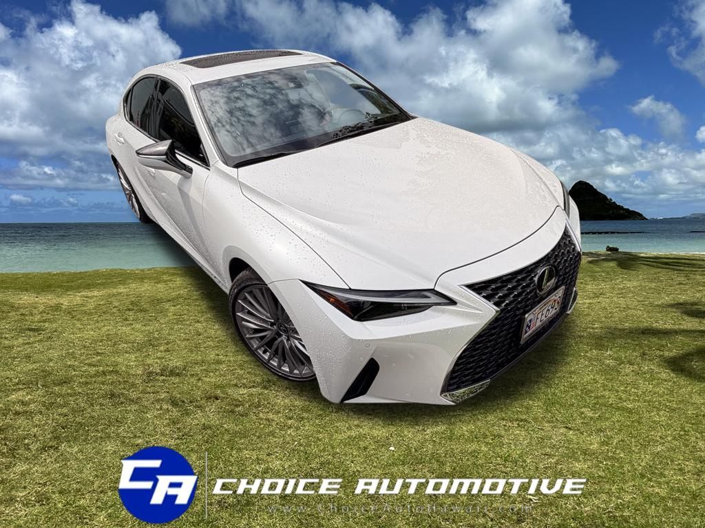 2025 LEXUS IS