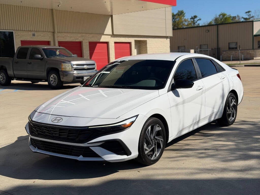 2025 HYUNDAI Elantra