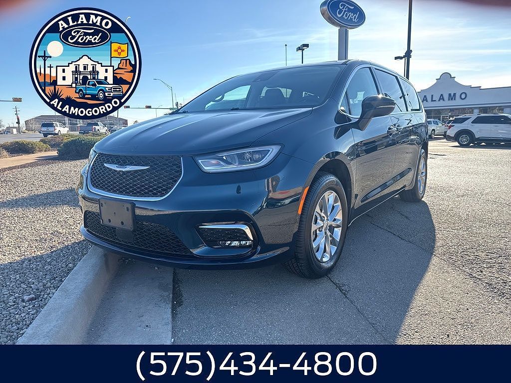 2023 CHRYSLER Pacifica