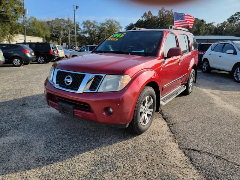 2011 NISSAN Pathfinder