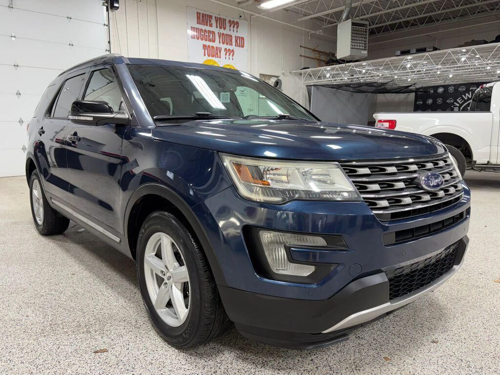 2016 FORD Explorer