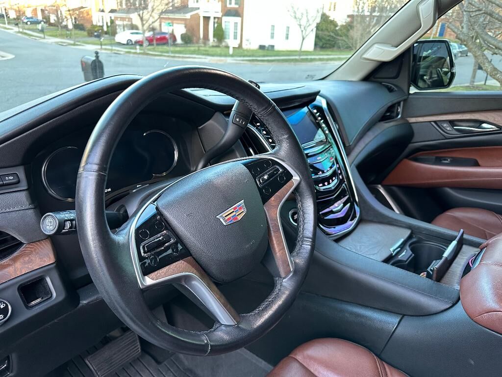 2019 CADILLAC Escalade