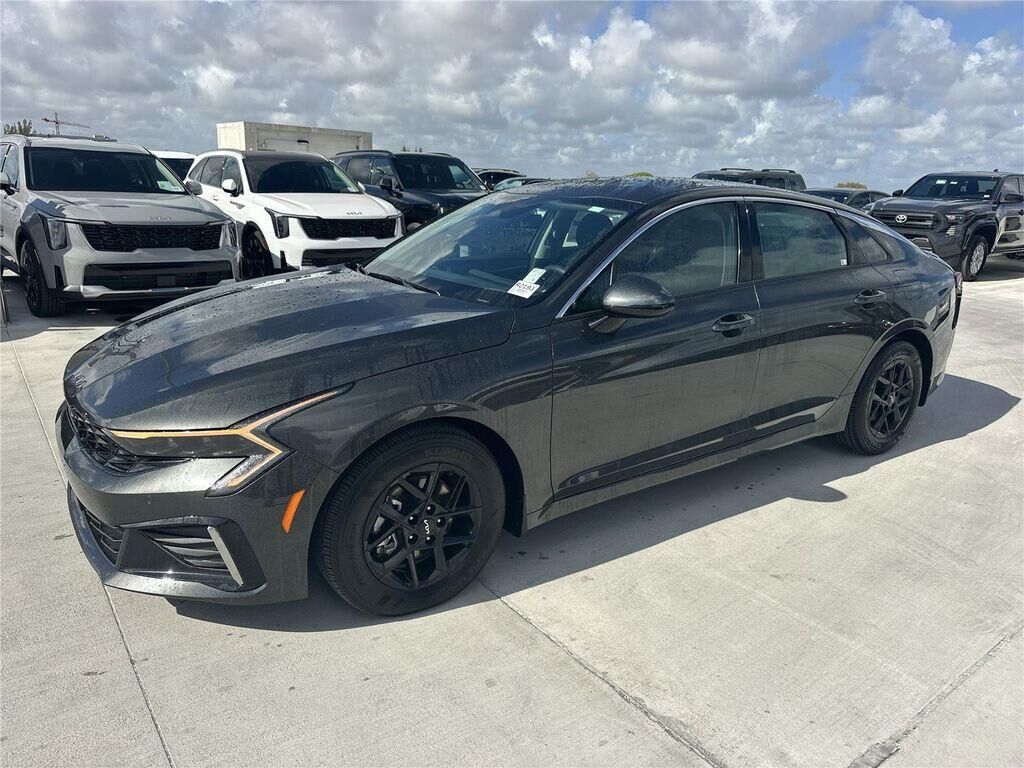2025 KIA K5