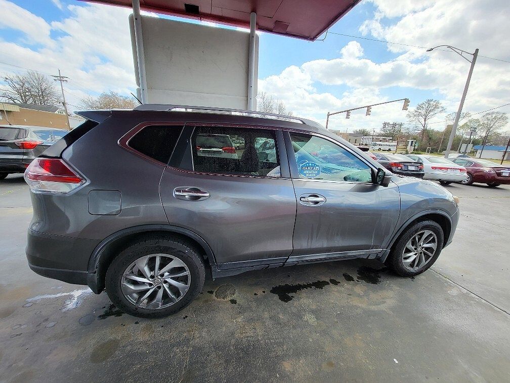 2015 NISSAN Rogue
