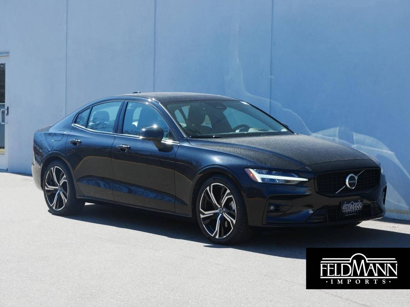 2024 VOLVO S60