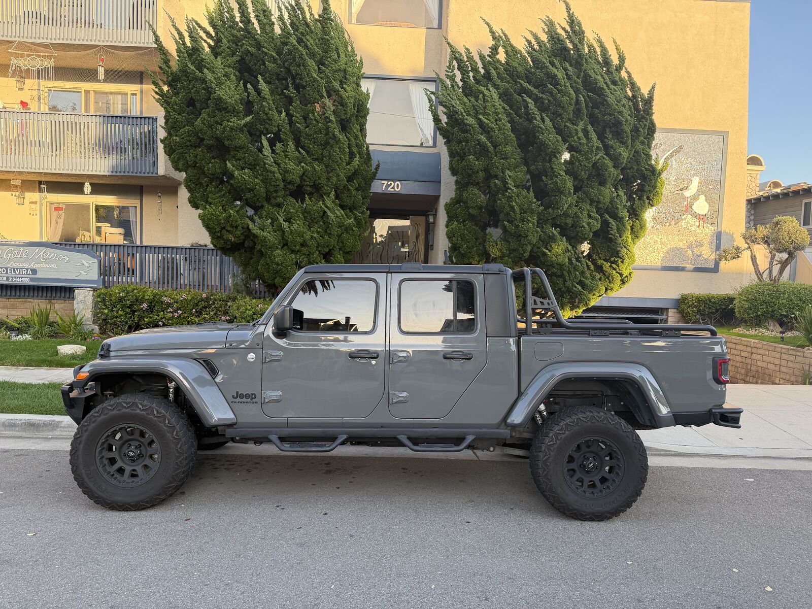 2021 JEEP Gladiator