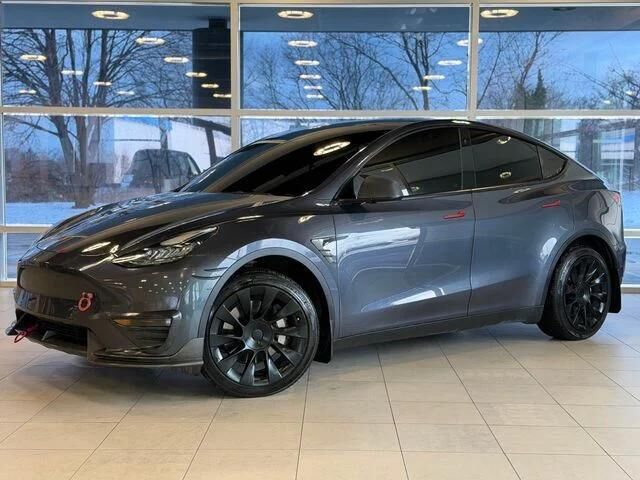 2022 TESLA Model Y