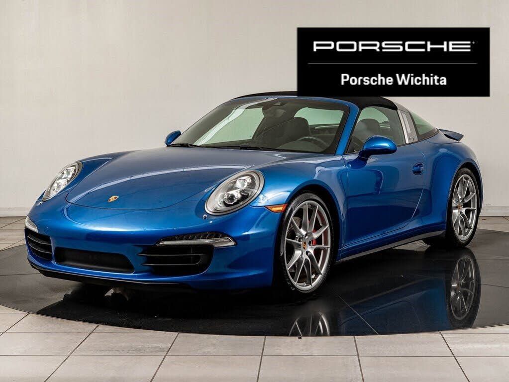 2015 PORSCHE 911