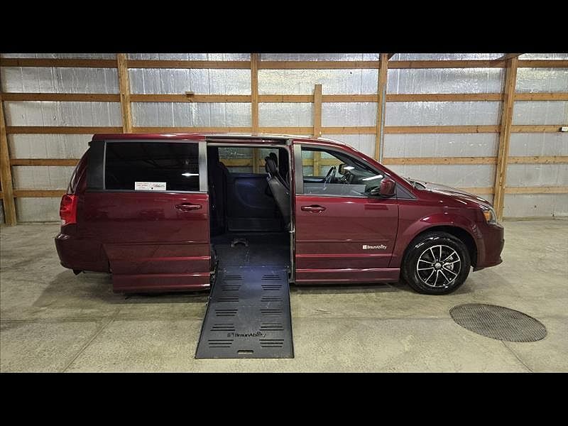 2017 DODGE Grand Caravan