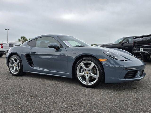 2017 PORSCHE Cayman