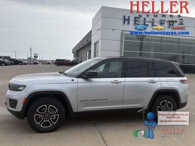 2022 JEEP Grand Cherokee