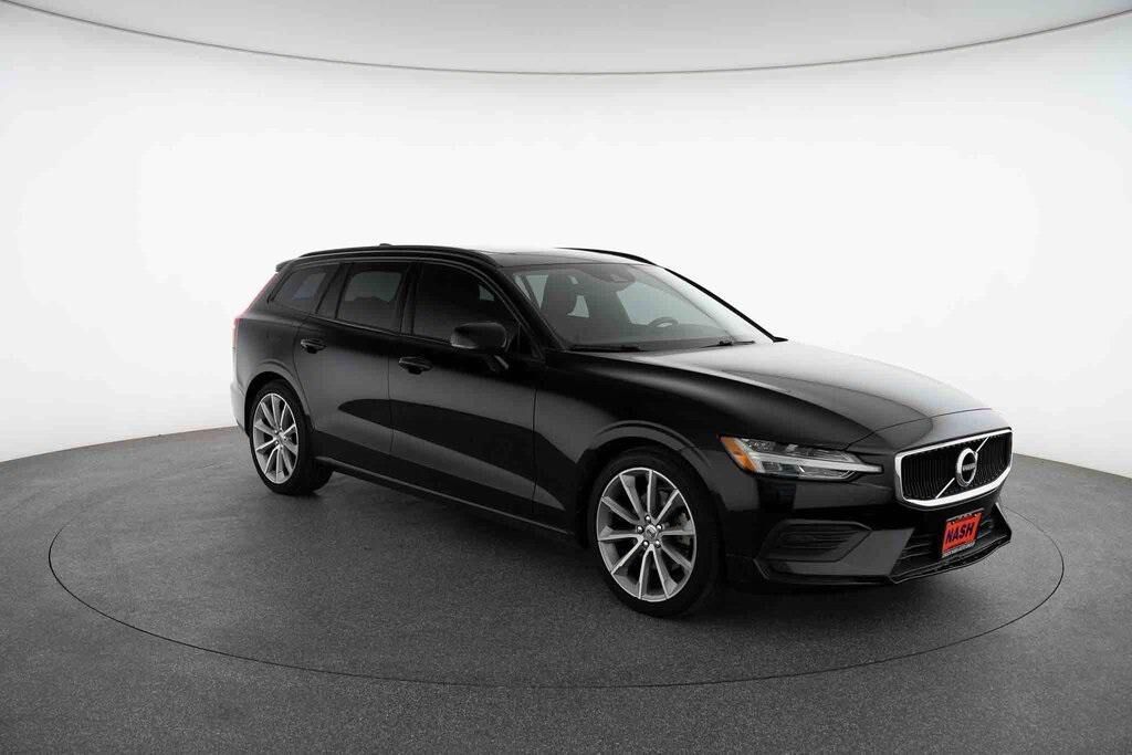 2020 VOLVO V60