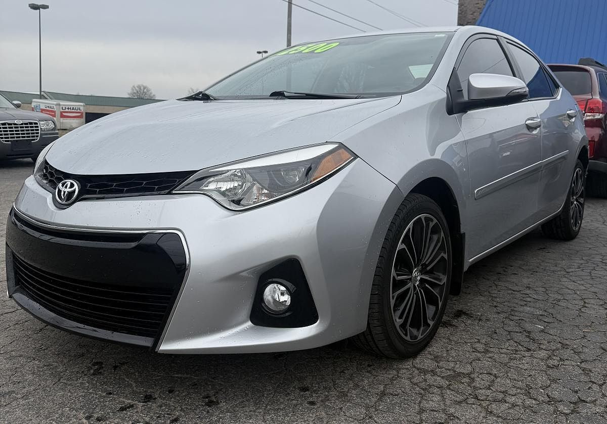2016 TOYOTA Corolla