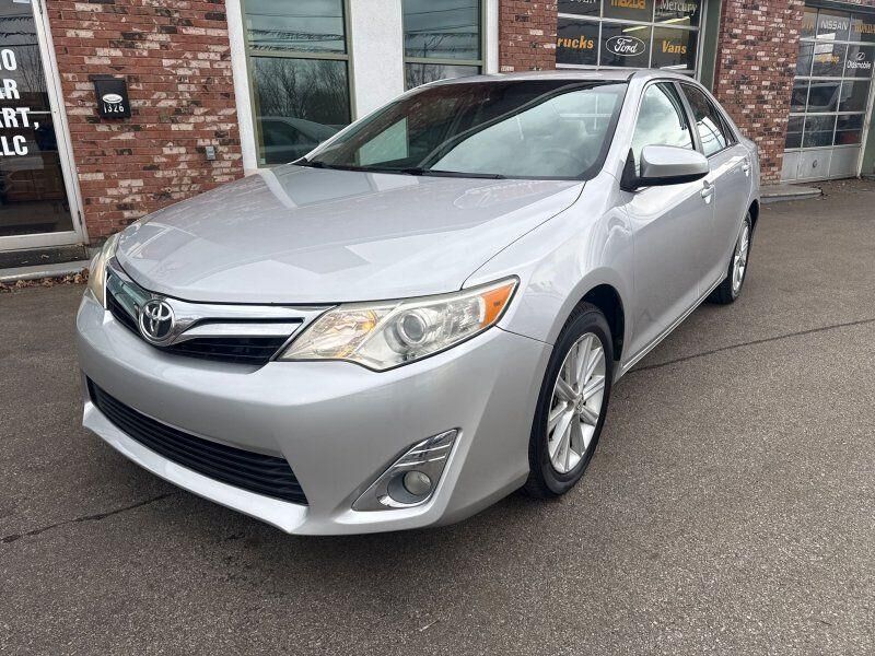 2013 TOYOTA Camry