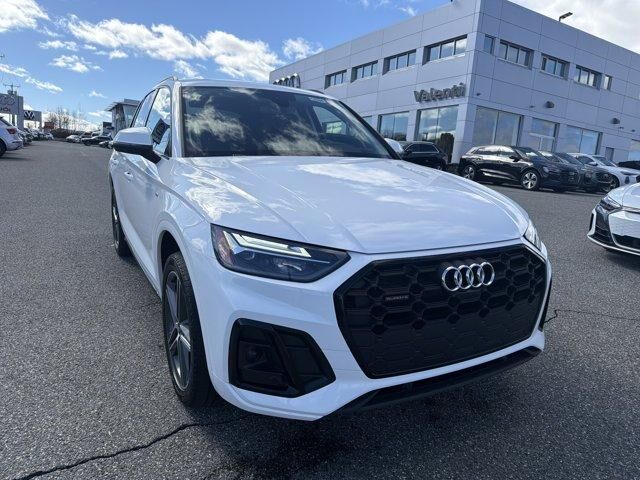 2023 AUDI Q5 e