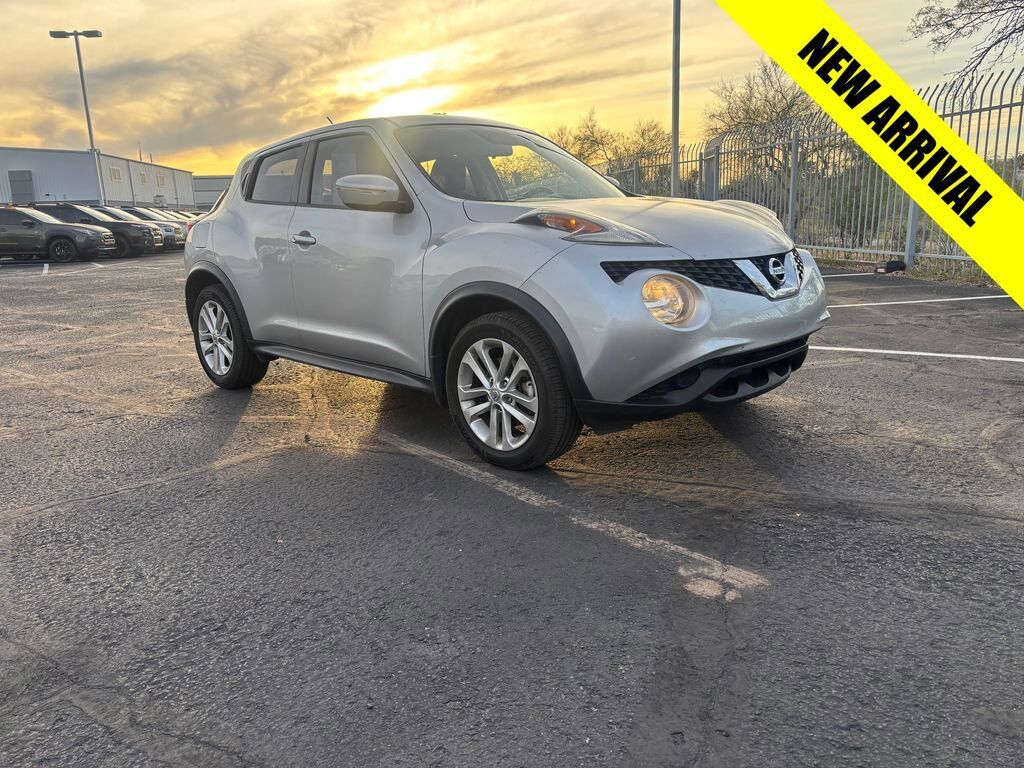 2016 NISSAN Juke
