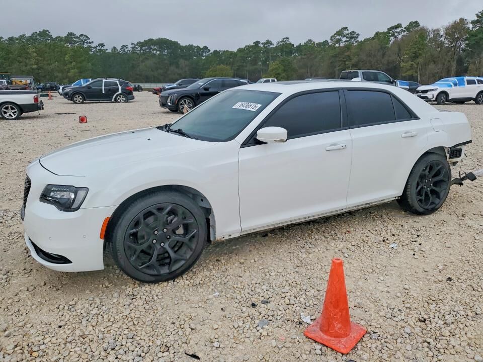 2021 CHRYSLER 300