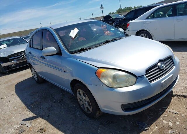 2011 HYUNDAI Accent
