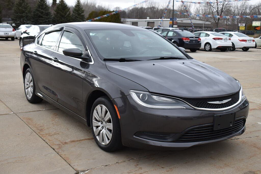 2016 CHRYSLER 200