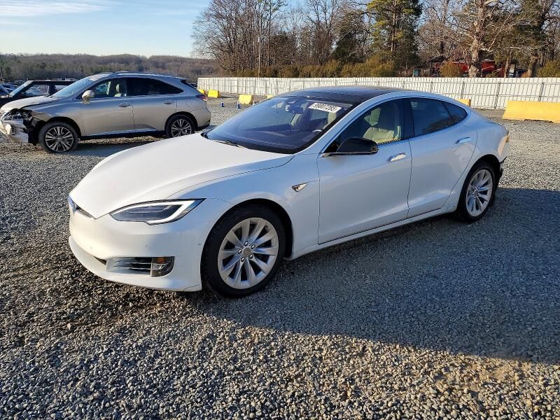 2016 TESLA Model S