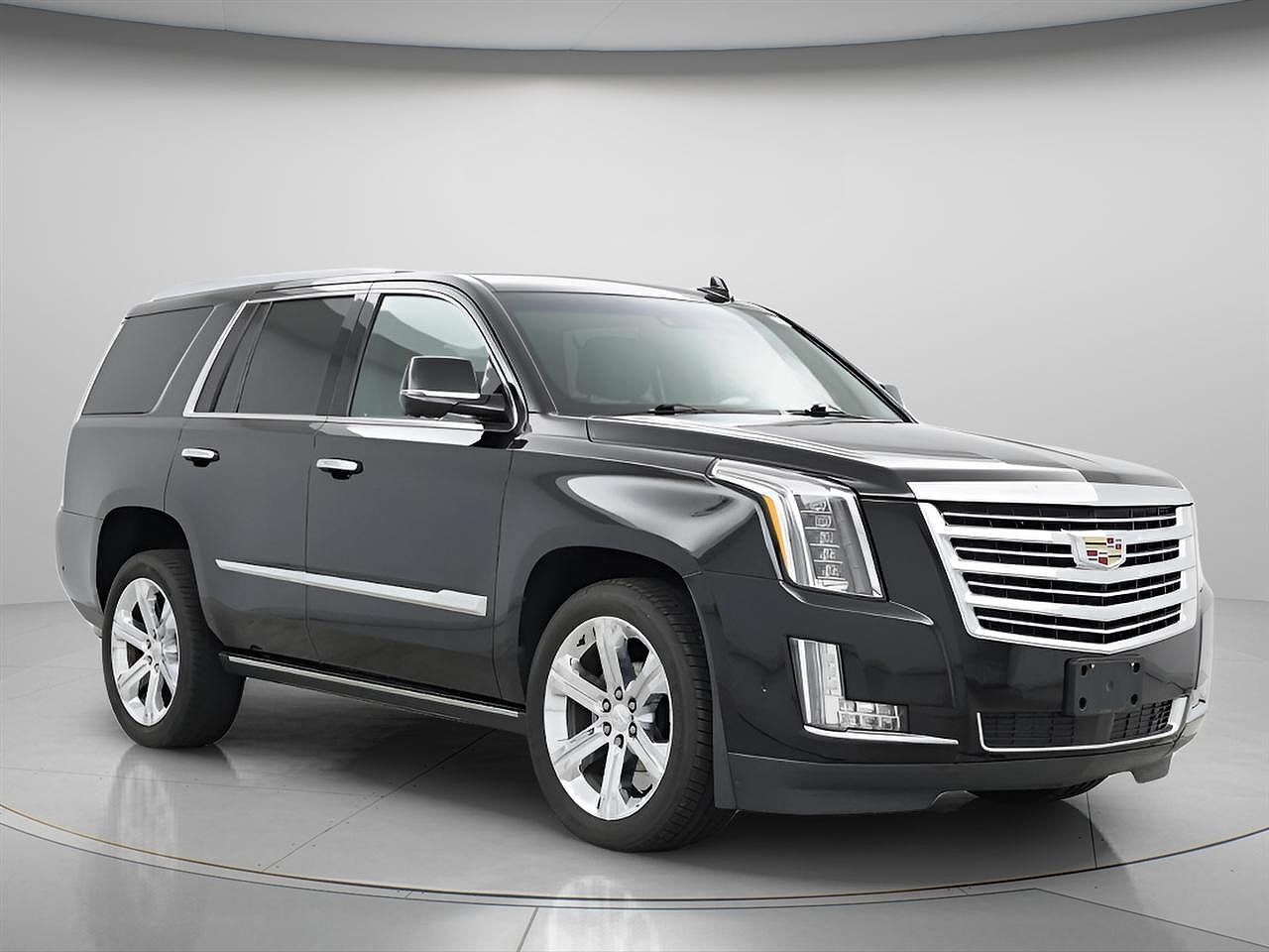 2018 CADILLAC Escalade ESV