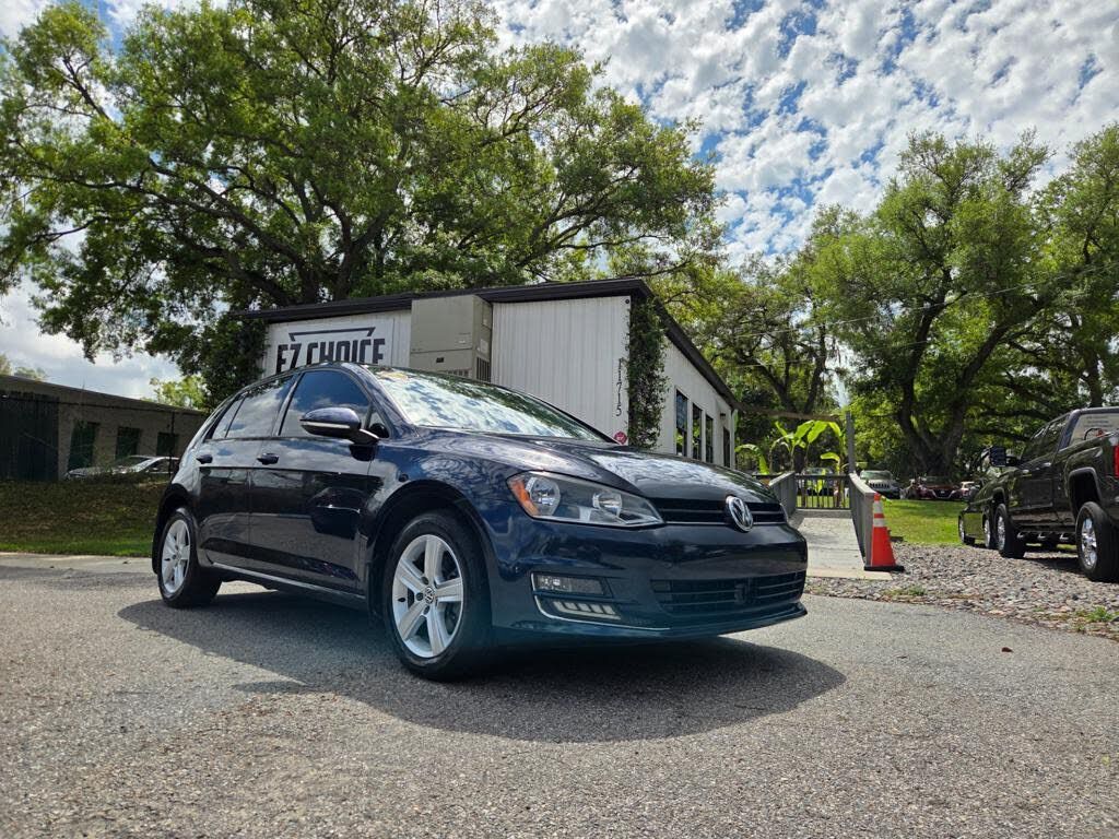 2017 VOLKSWAGEN Golf