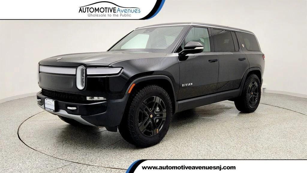 2024 RIVIAN R1S