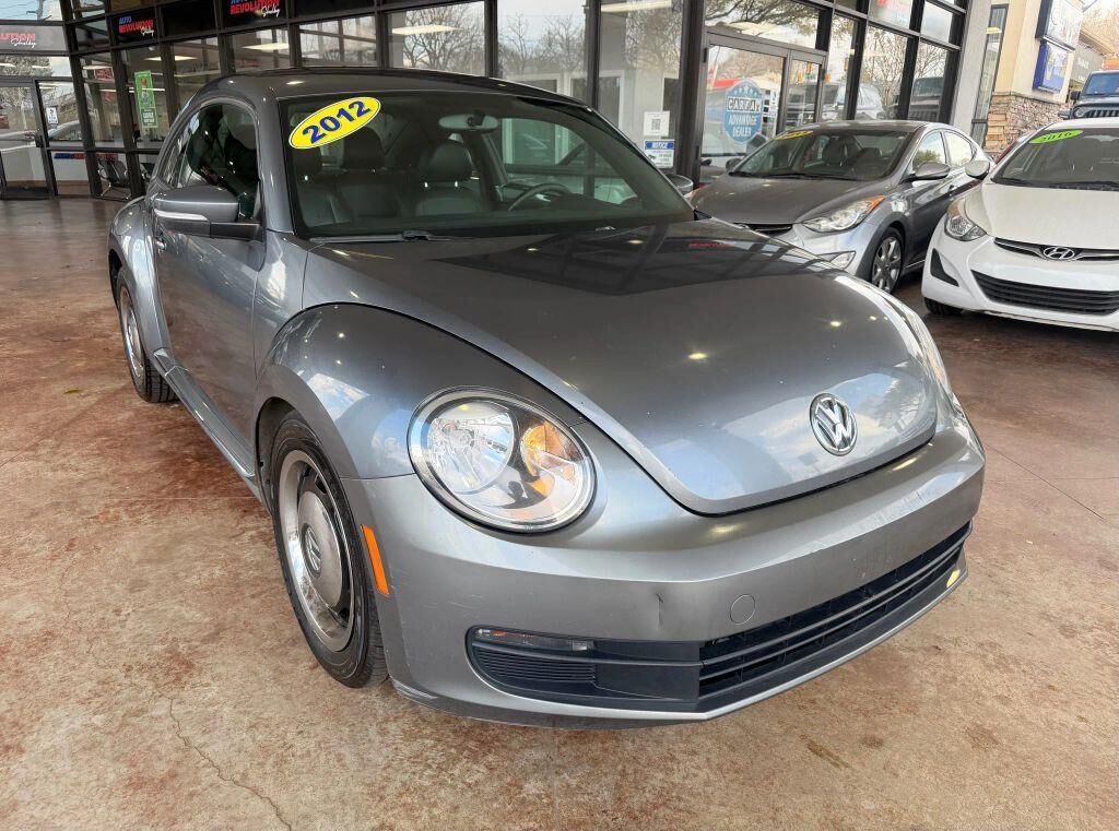 2012 VOLKSWAGEN Beetle
