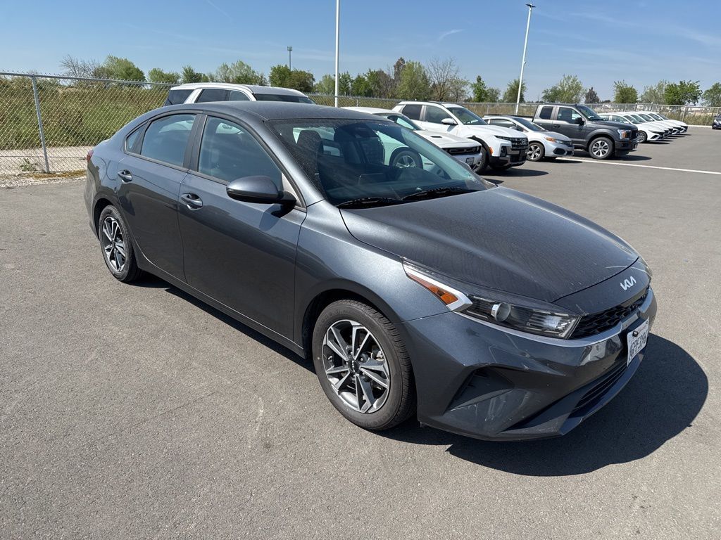2023 KIA Forte