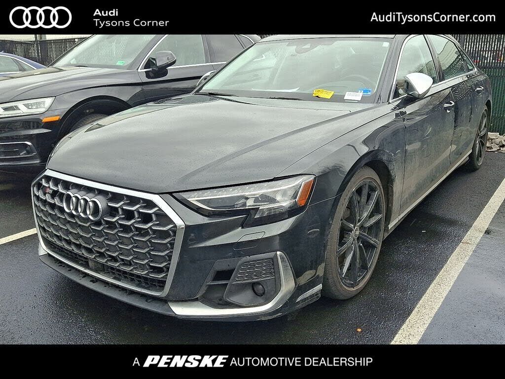 2023 AUDI S8
