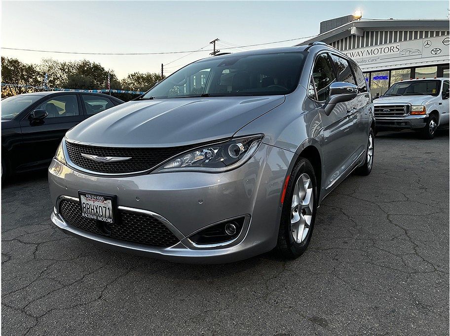 2020 CHRYSLER Pacifica