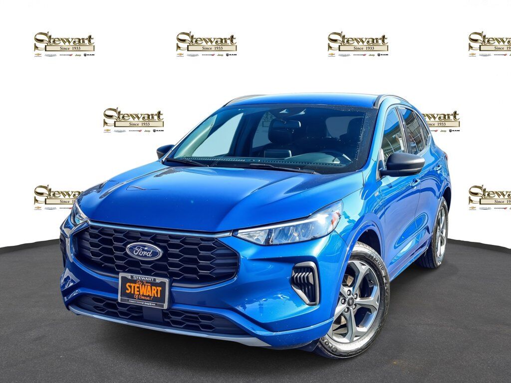 2023 FORD Escape