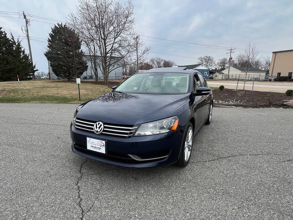 2014 VOLKSWAGEN Passat