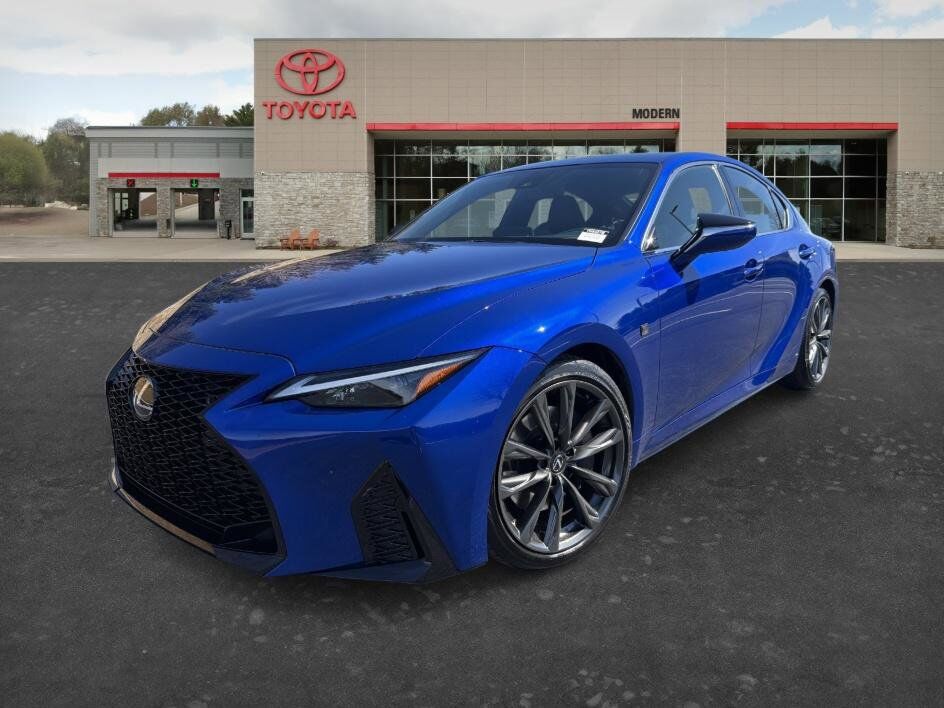 2025 LEXUS IS