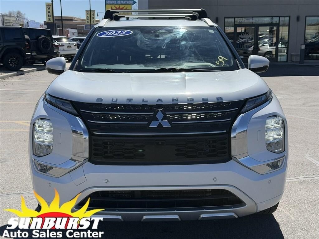 2022 MITSUBISHI Outlander