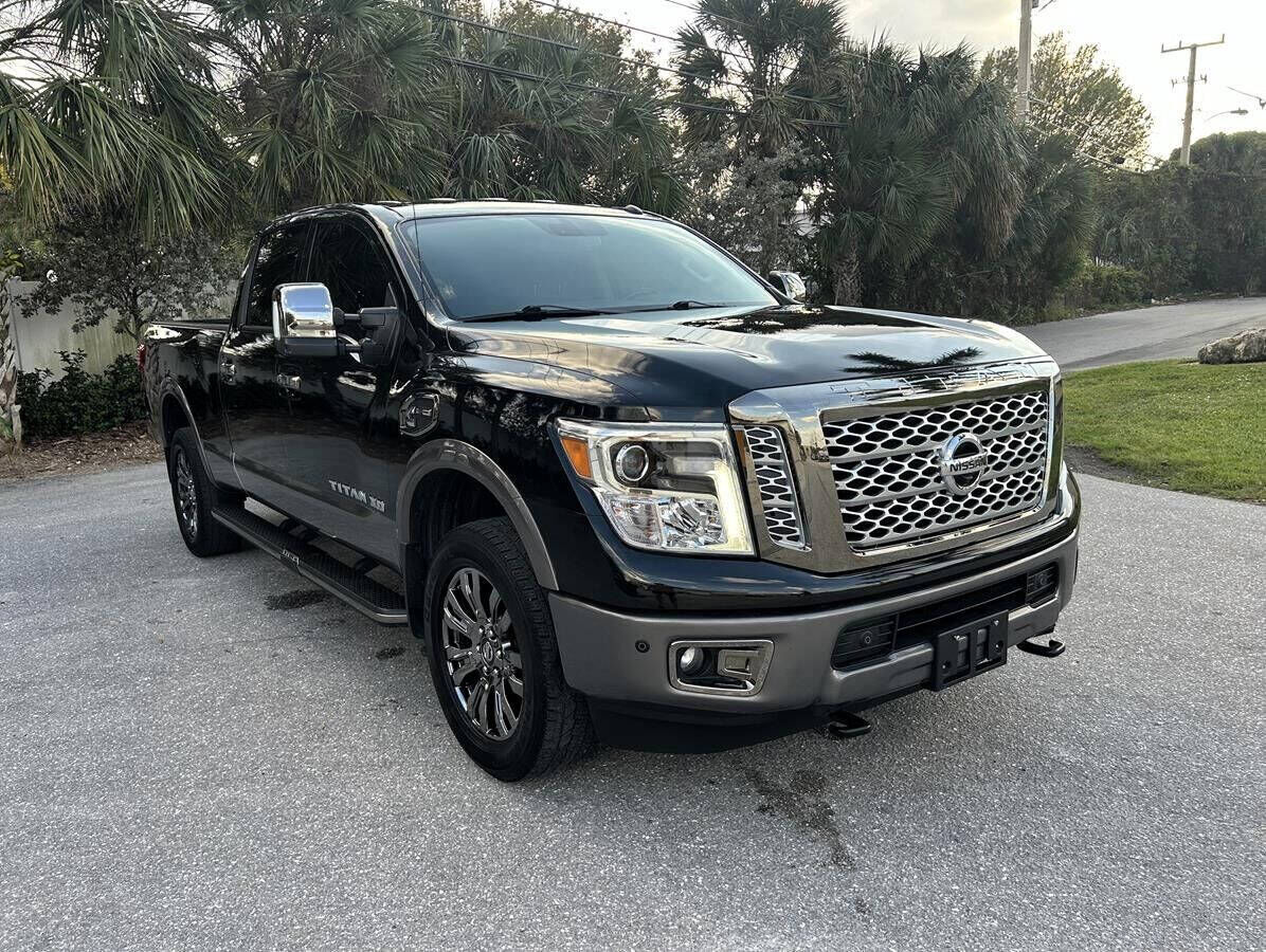 2019 NISSAN Titan