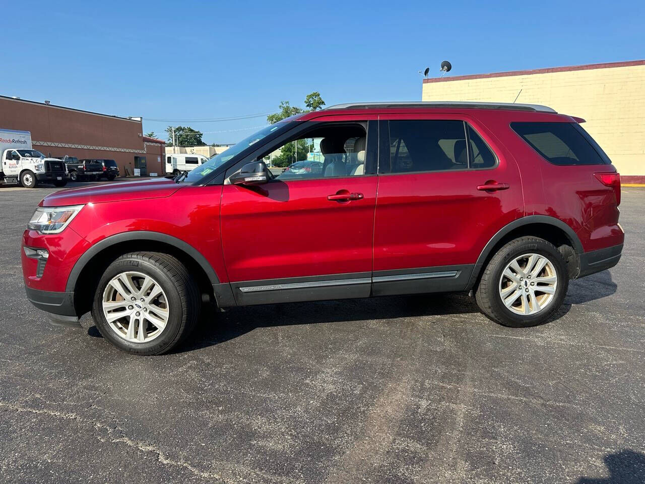 2018 FORD Explorer