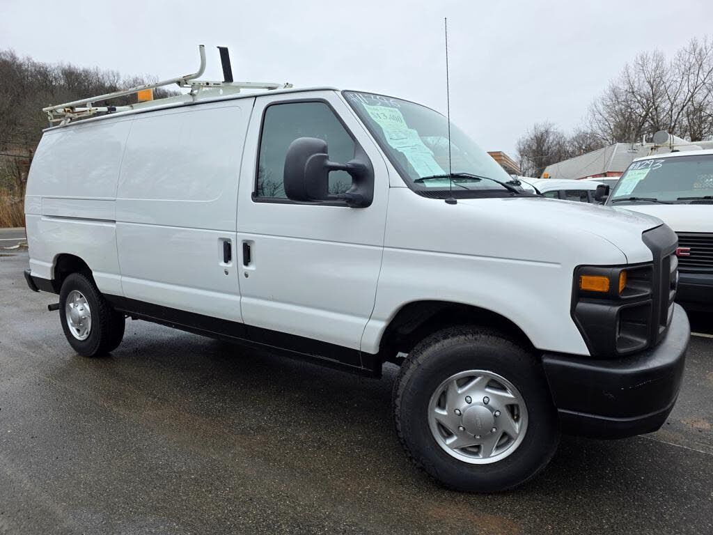 2010 FORD E-250