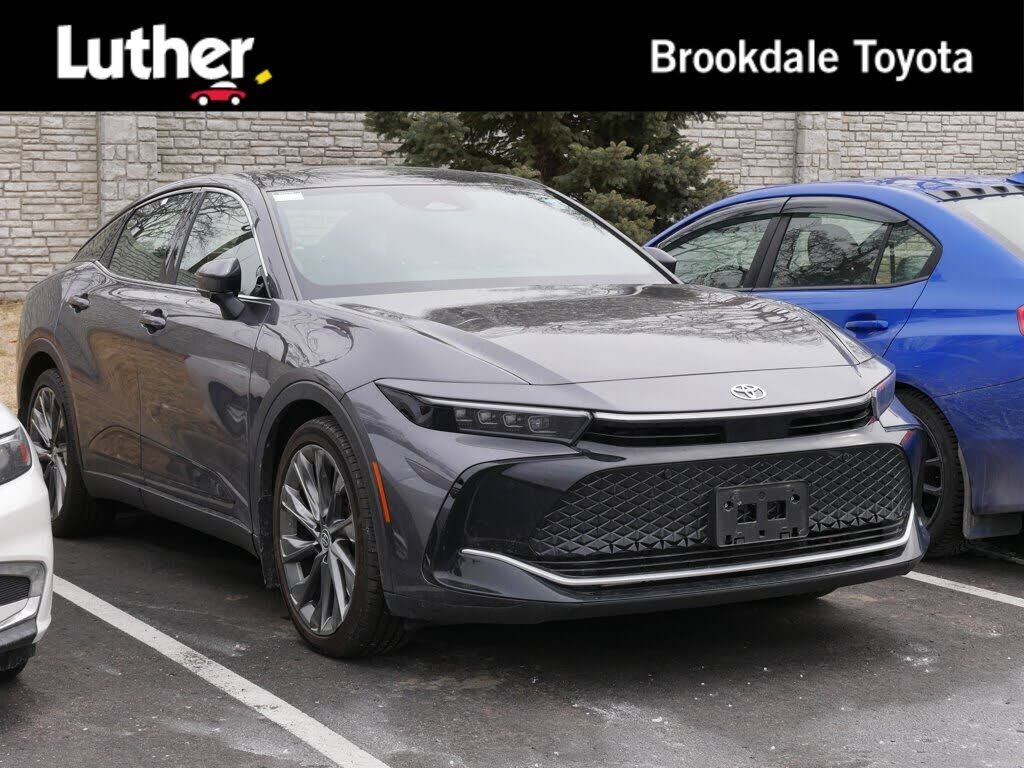 2024 TOYOTA CROWN