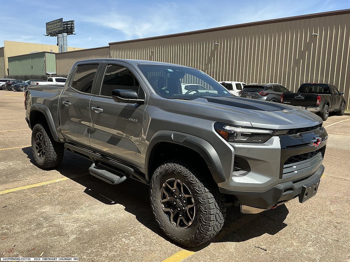 2024 CHEVROLET Silverado