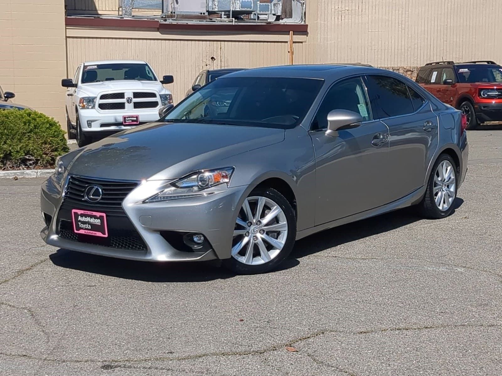 2016 LEXUS IS