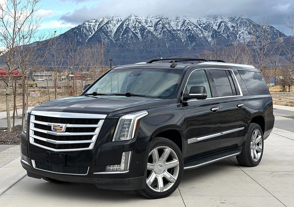2019 CADILLAC Escalade ESV